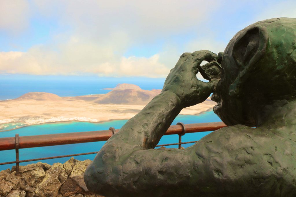 Em Lanzarote para mergulho: O Canary Island é perfeito para os entusiastas de desportos aquáticos e quem quer apenas umas férias relaxantes. Foto: Sascha Tegtmeyer