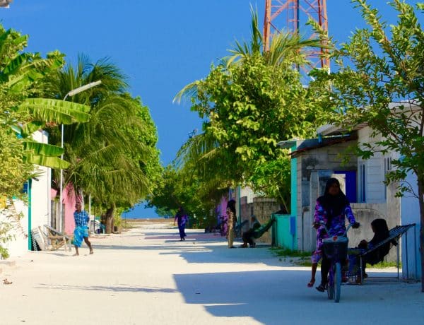 Auf den Einheimischeninseln lernst du die Malediven authentisch kennen. Foto: Sascha Tegtmeyer