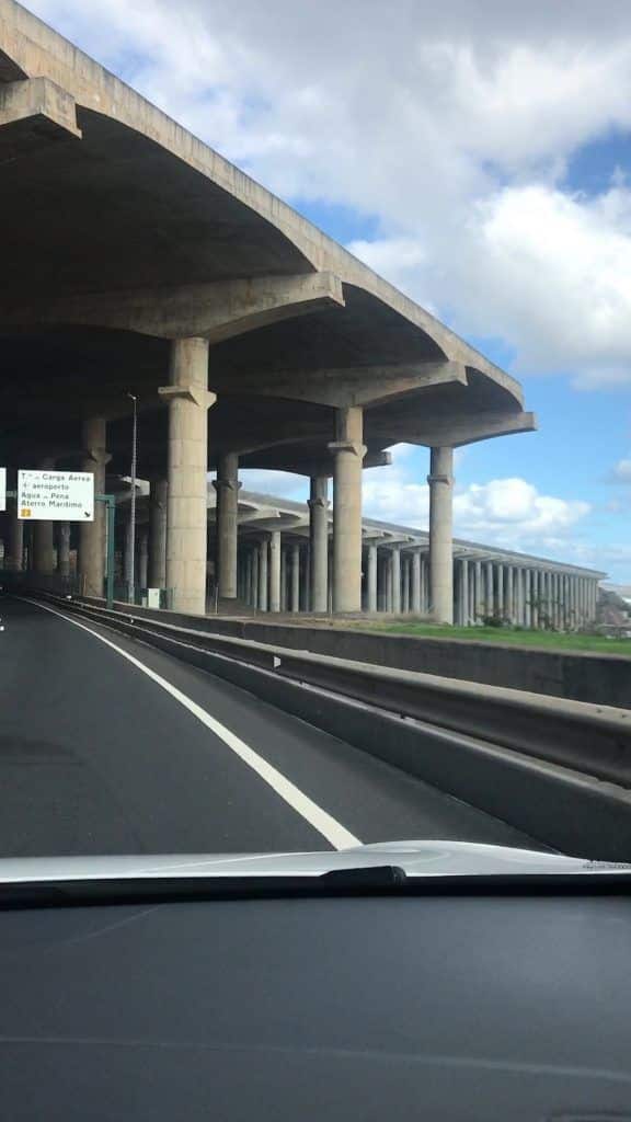 Imposantes Bauwerk: Der Cristiano Ronaldo International Airport auf Madeira zählt zu den gefährlichsten Flughäfen der Welt! Foto: Sascha Tegtmeyer
