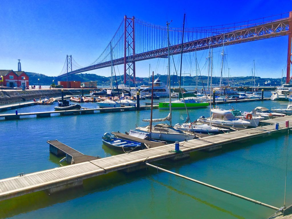 Wo kann man gut und günstig Urlaub machen? Top-Ziel Lissabon: Auch die portugiesische Metropole ist im Blind Booking Programm von Blookery. Foto: Sascha Tegtmeyer