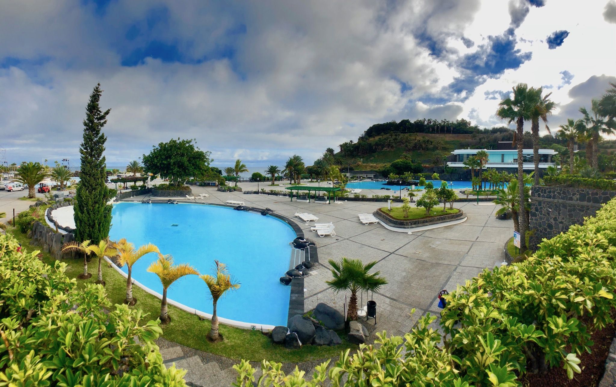 Parque Marítimo César Manrique: la piscina del puerto de Santa Cruz de Tenerife fue diseñada por el artista excepcional canario. Foto: Sascha Tegtmeyer