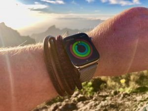 O que atrai o Apple Watch ao viajar? Apresentamos as vantagens e desvantagens mais importantes do smartwatch nas férias. Foto: Sascha Tegtmeyer