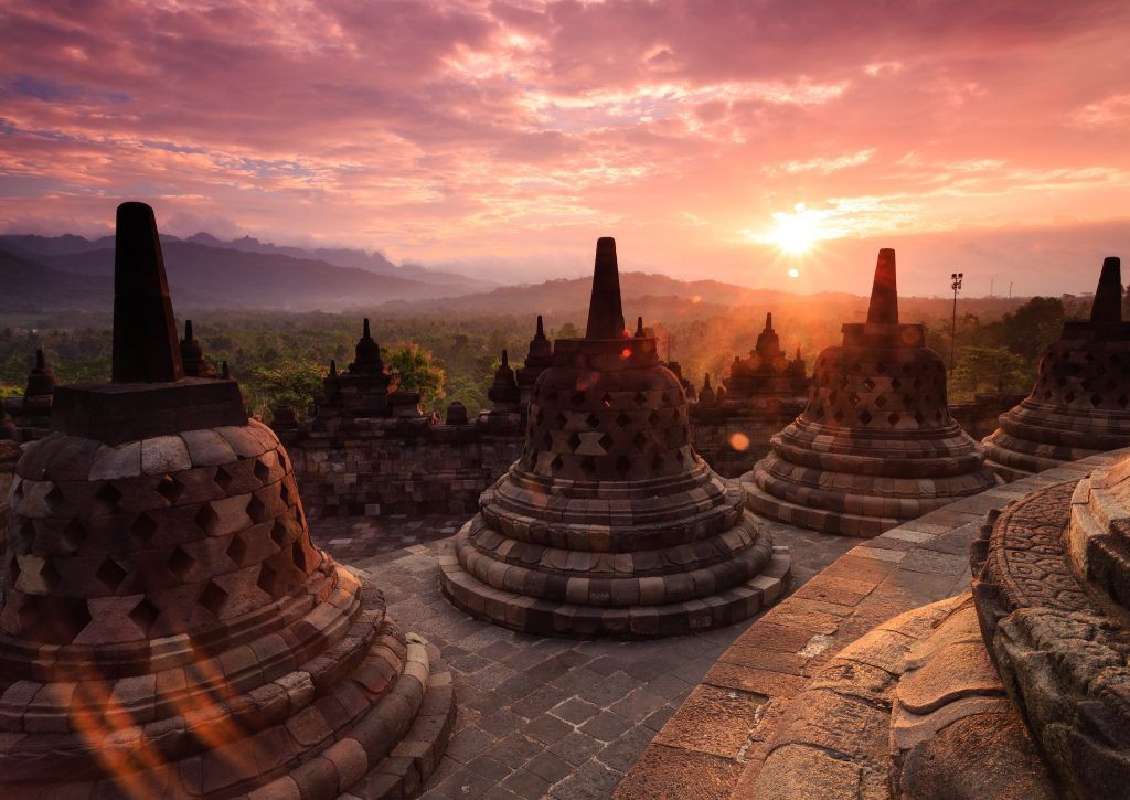 Indonesien ist ein vielfältiges Urlaubsziel und lässt sich am besten auf einer Rundreise entdecken. Foto: Unsplash