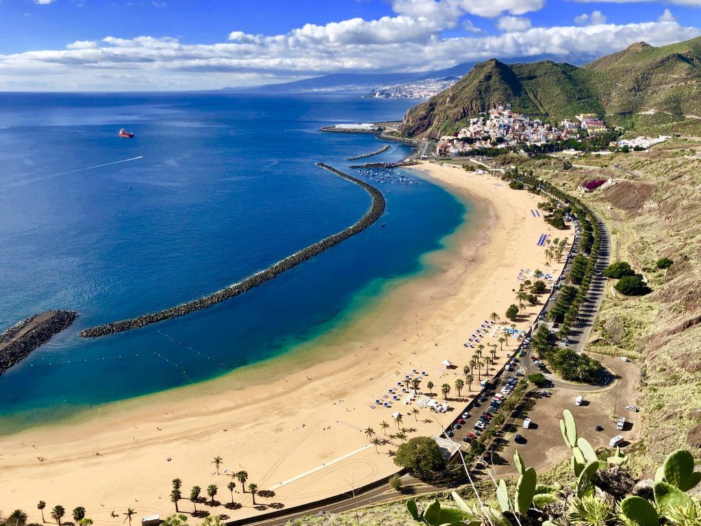 Plage des îles Canaries: les îles Canaries sont d'origine volcanique et n'ont donc pas trop de baies de sable - les quelques-unes ne sont donc pas moins belles. Photo: Sascha Tegtmeyer