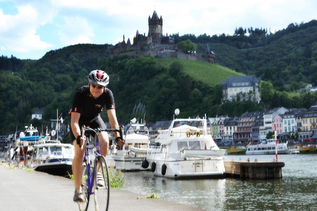 La région de Cochem / Moselle peut également être explorée à merveille à vélo. Photo: Office de Tourisme Ferienland Cochem