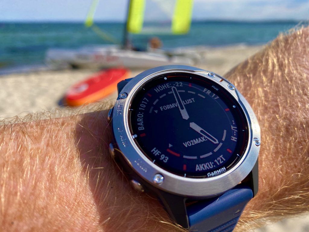 Die Garmin Quatix ist die ideale Outdoor Smartwatch für Wassersportler. 