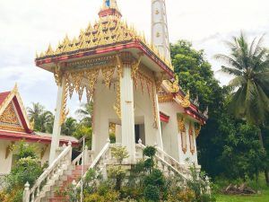 Rejserapport Koh Phangan tips Buddhistisk tempel på Koh Phangan. Foto: Sascha Tegtmeyer