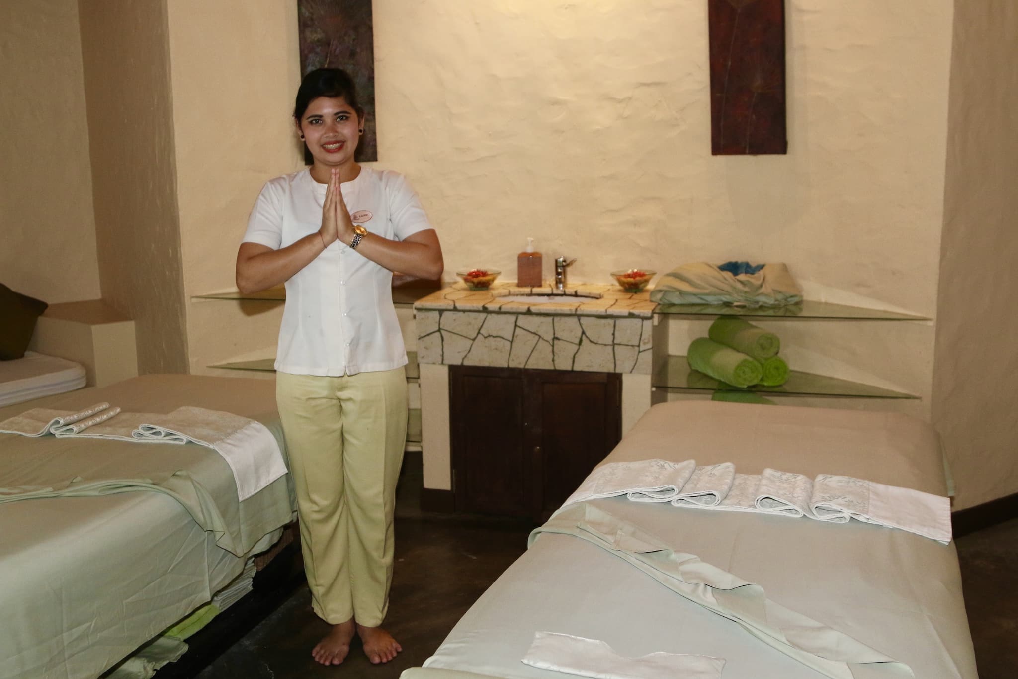 Erholgsfaktor deluxe: Auf den Resortinseln gibt es oftmals Wellness-Center, in denen Massagen und Anwendungen angeboten werden. Foto: Sascha Tegtmeyer Reisebericht Malediven Tipps