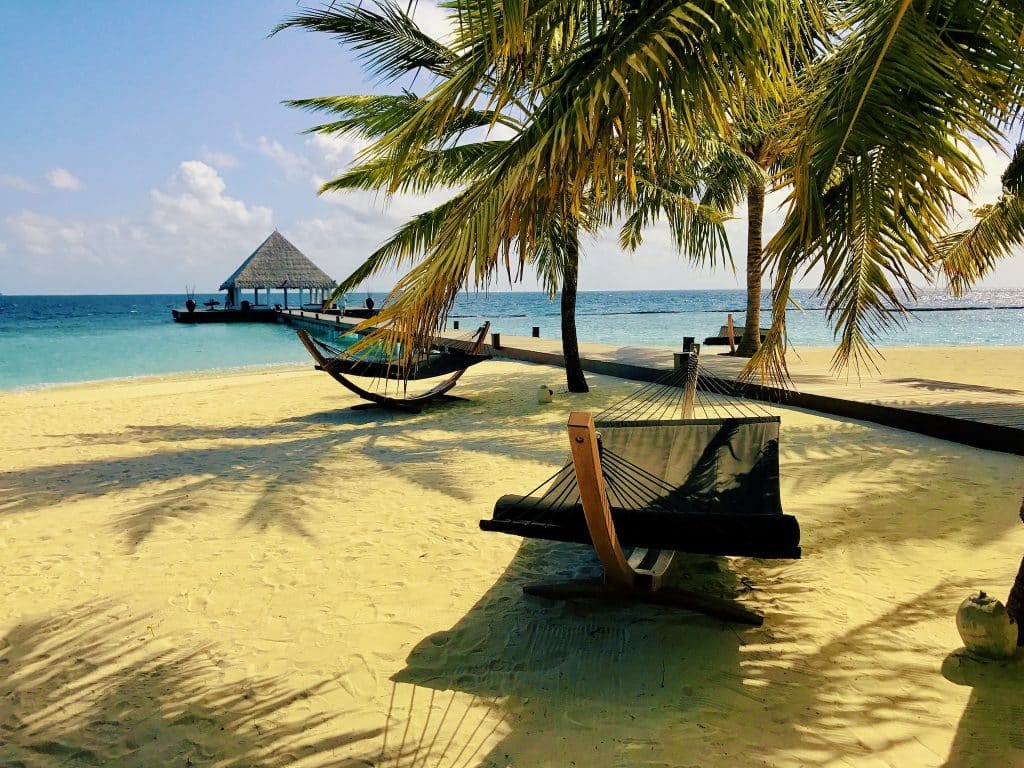 Pozwól swojej duszy zwisać i relaksować się: nie zawsze musisz coś robić na wakacjach na Malediwach. Zdjęcie: Sascha Tegtmeyer Relacja z podróży Wskazówki dotyczące Malediwów
