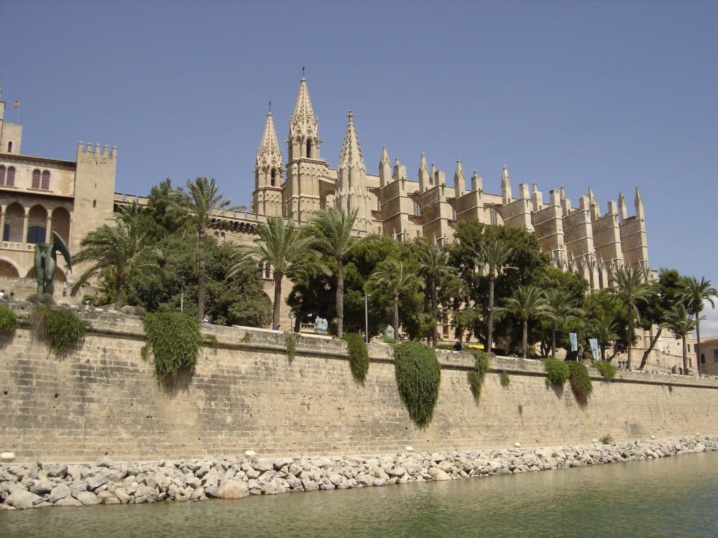 Die Kathedrale von Palma de Mallorca ist das ikonische Wahrzeichen der Stadt. Foto: Sascha Tegtmeyer