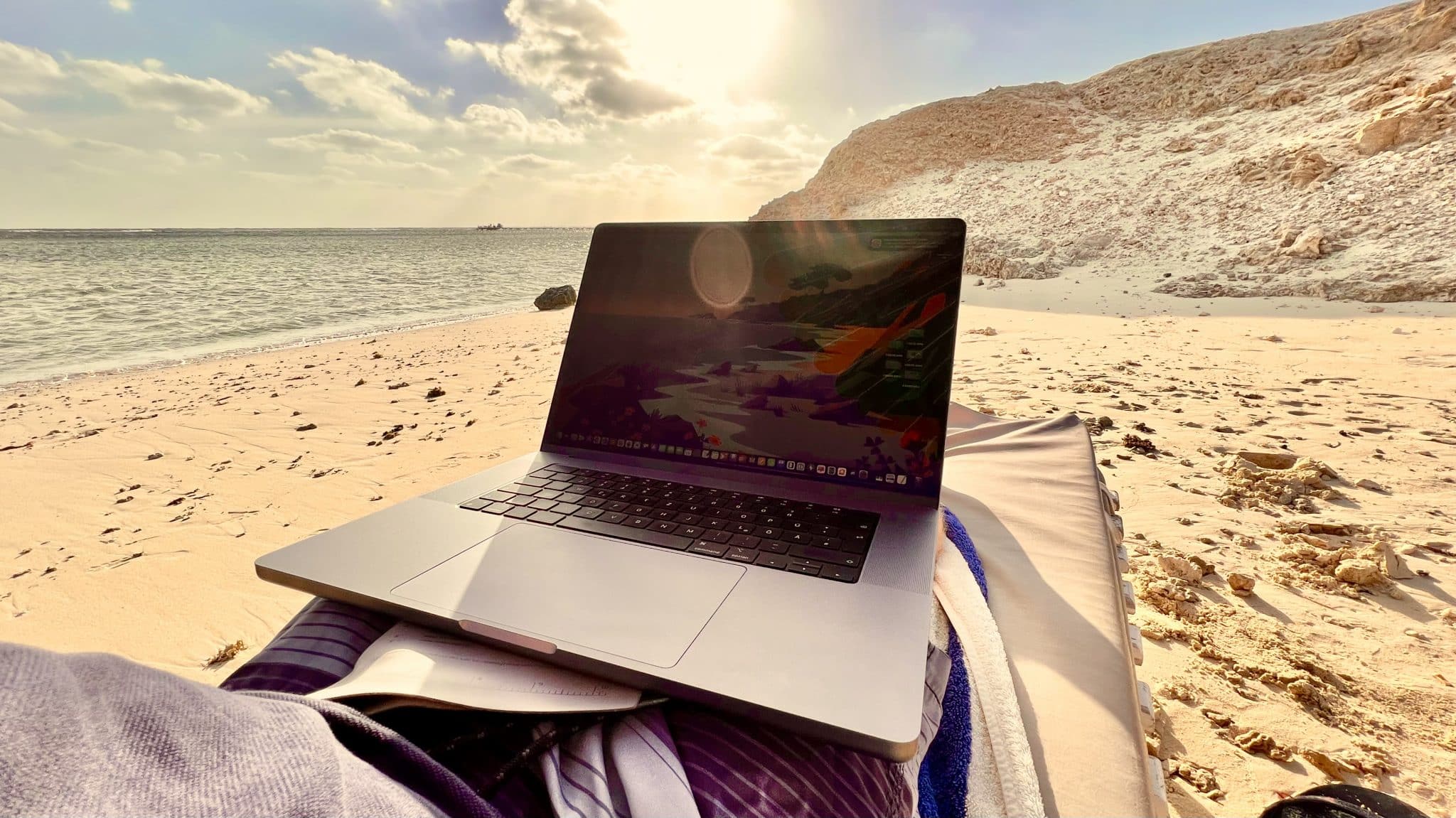 Macbook Pro 16 M1 Pro test og oplevelser – et monster, når du rejser?
