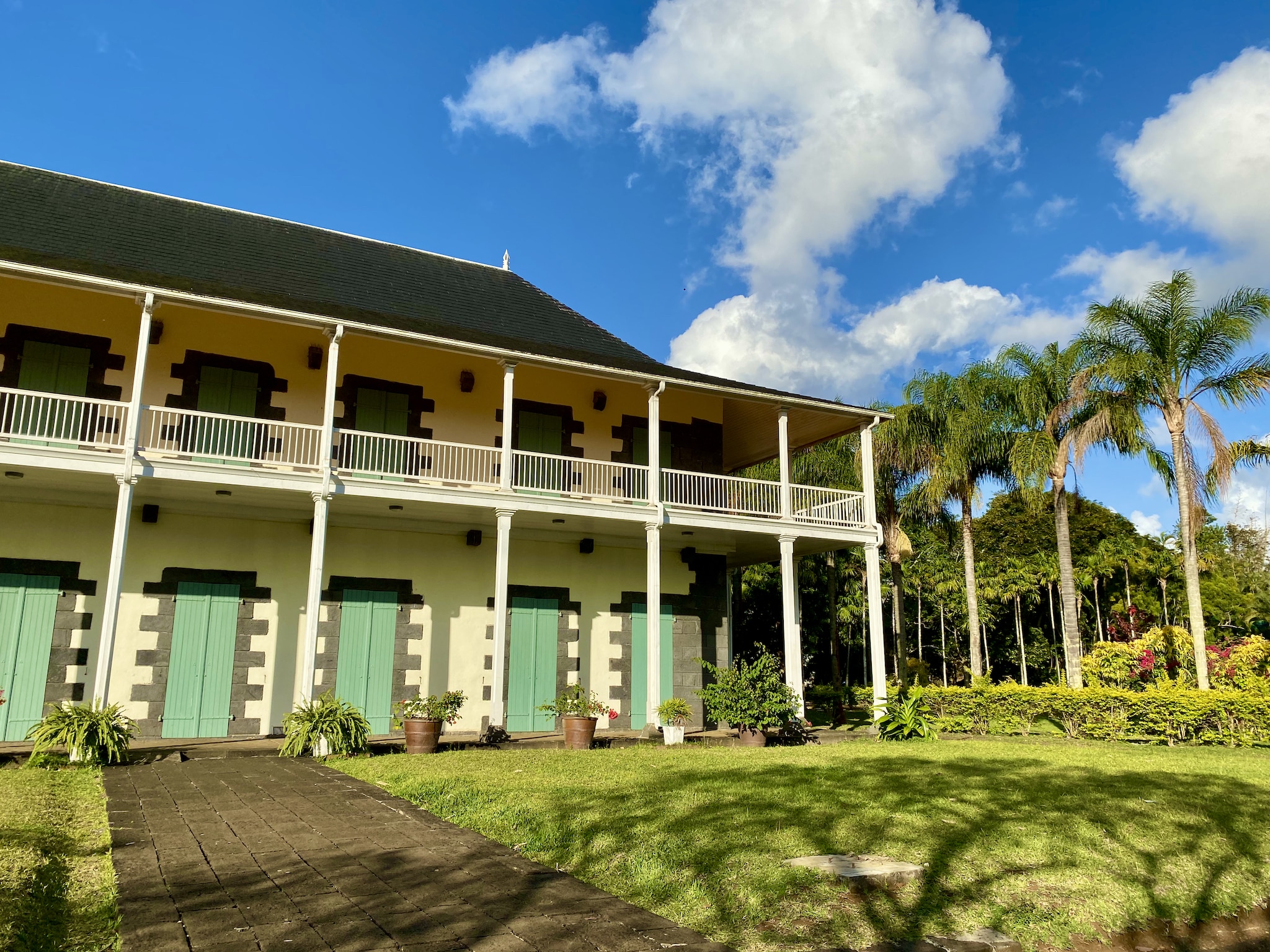 Das beeindruckende Herrenhaus Mon Plaisir wird nur für Staatsempfänge geöffnet. Botanischer Garten Mauritius Tipps Erfahrungen Pampelmousses Sir Seewoosagur Ramgoolam