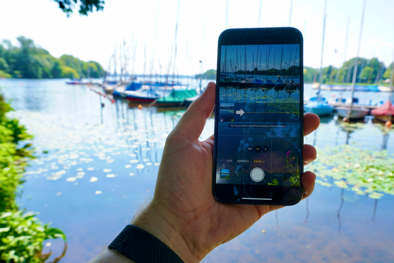 Einfach zu praktisch – deshalb ganz blöd gefragt: Was sollte ich nur ohne mein Smartphone machen? Wie könnte ich dann fotogrfieren und meine Bilder bei Instagram posten? 