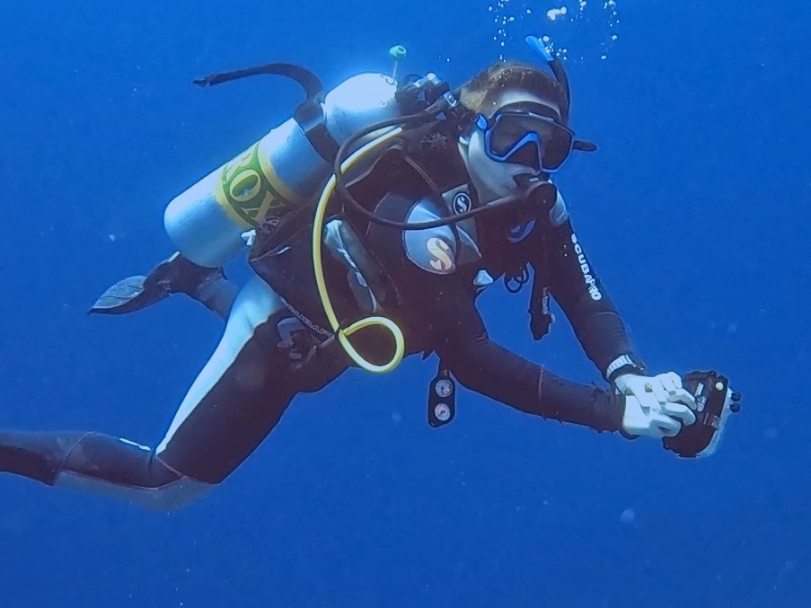 Jeg har den Apple Watch Prøvede Ultra som dykkercomputer, mens jeg dykkede i Rødehavet under mine ti dyk og fire snorkelture. Apple Watch Ultradykkertest & oplevelser Foto: Sascha Tegtmeyer
