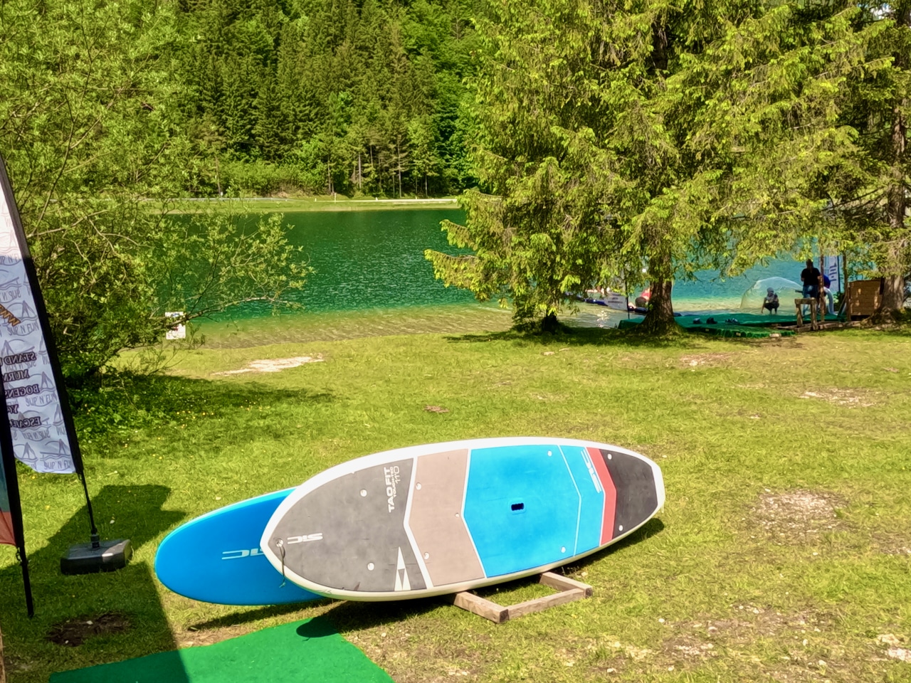 It is only a few meters to the water. SUP on the Pillersee Experience report Stand Up Paddling