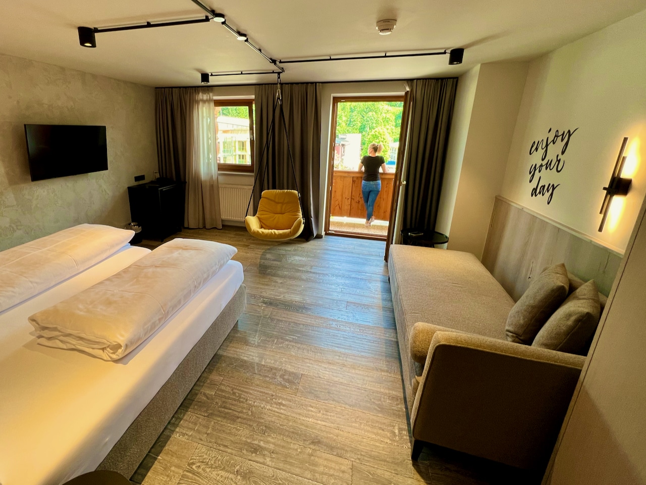 Las habitaciones y suites cuentan con TV por cable, baño y algunas tienen balcón. Los precios dependen de la temporada y la duración de la estancia. Informe de campo de calificaciones de experiencias de Hotel Alte Post Fieberbrunn