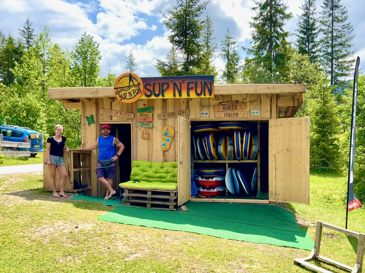 Le centre de sports nautiques SUP'n Fun à Pillersee. SUP sur le rapport Pillersee Experience Stand Up Paddling