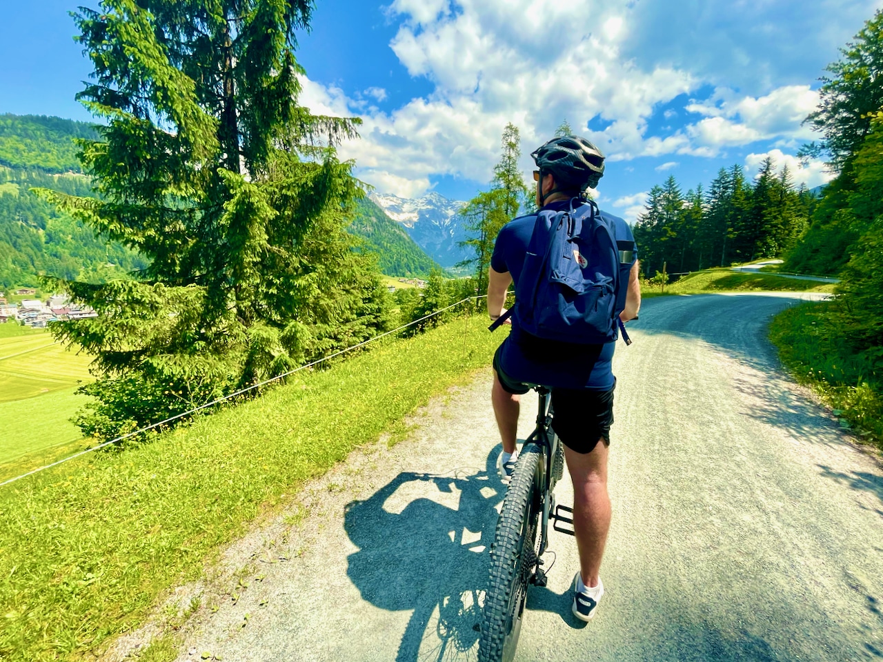 Con la bicicleta eléctrica puedes explorar maravillosamente el Pillerseetal. Travel Report Fieberbrunn Pillerseetal experiencias consejos lugares de interés actividades