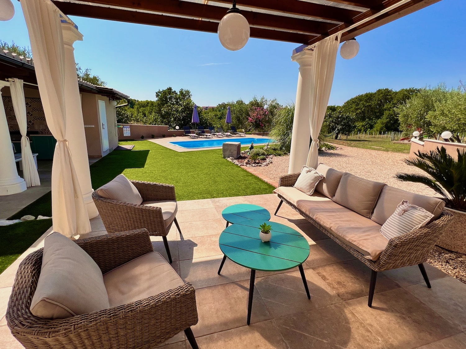 A villa in the countryside is the ideal starting point for your hiking tours. Photo: Sascha Tegtmeyer Sol Villas Sol Tours Krk Experiences Reviews Reviews