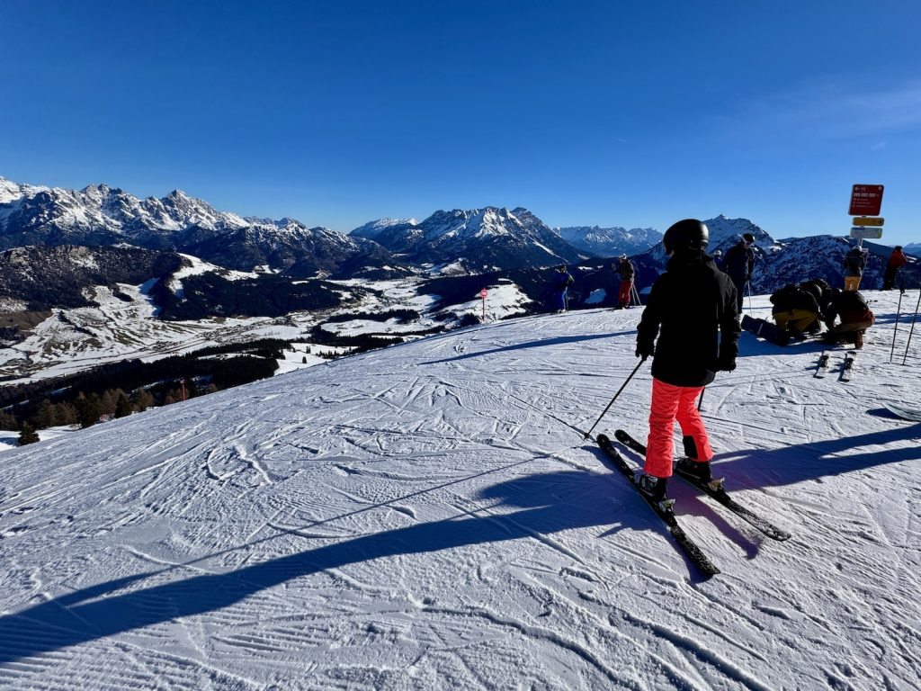 Pour les plus courageux, la piste rouge du Lärchfilzkogel est un point culminant. Photo: Sascha Tegtmeyer vacances au ski à Fieberbrunn vacances d'hiver rapport de voyage expérience rapport d'expériences